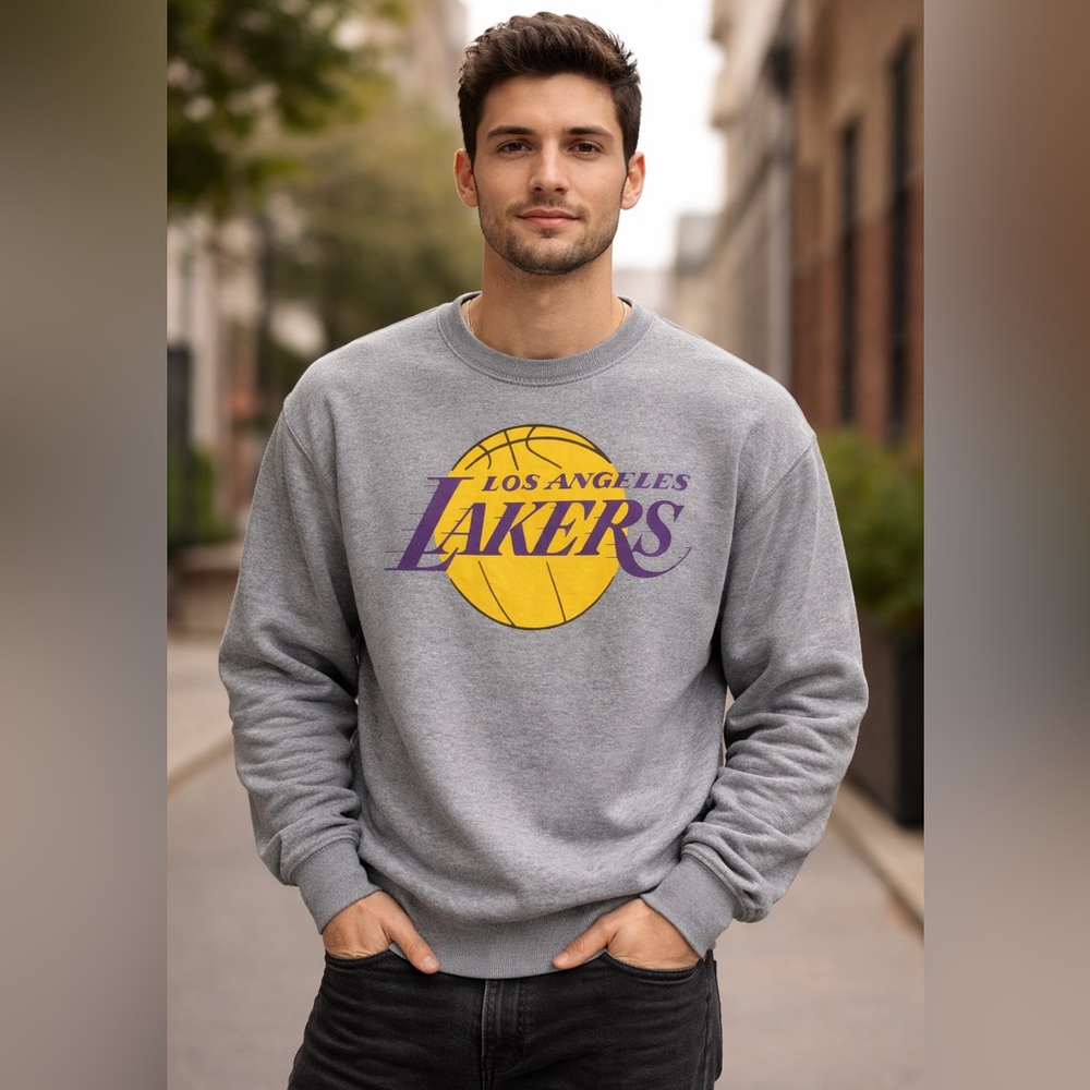 NBA Gray Crewneck Sweater with Lakers Logo unisex size xlarge